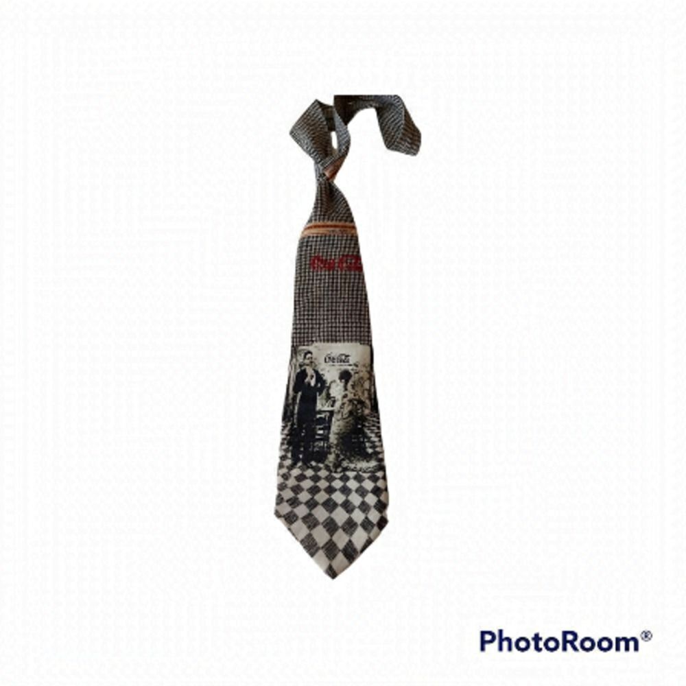 VINTAGE 1995 Coca Cola Tie